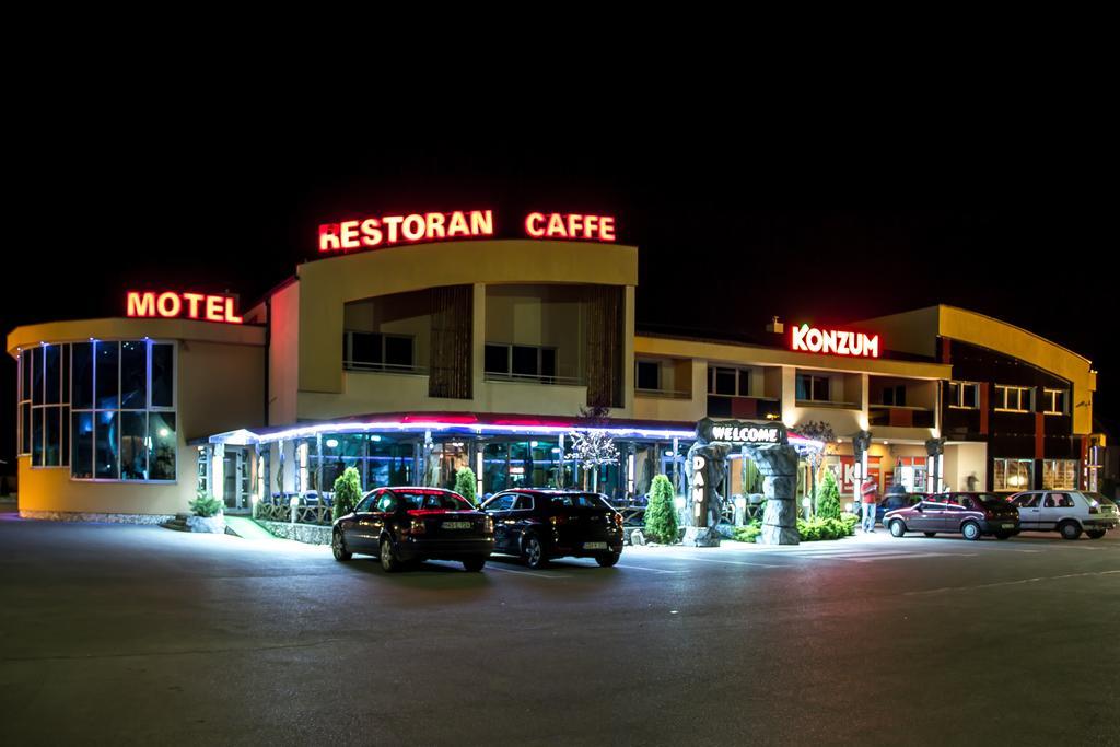 Nova Bila Motel Dani מראה חיצוני תמונה